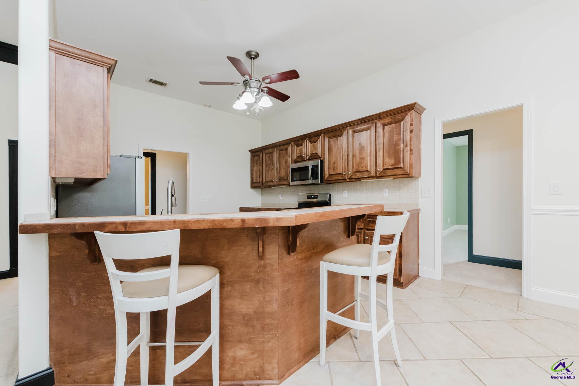 603 Woods Edge Way