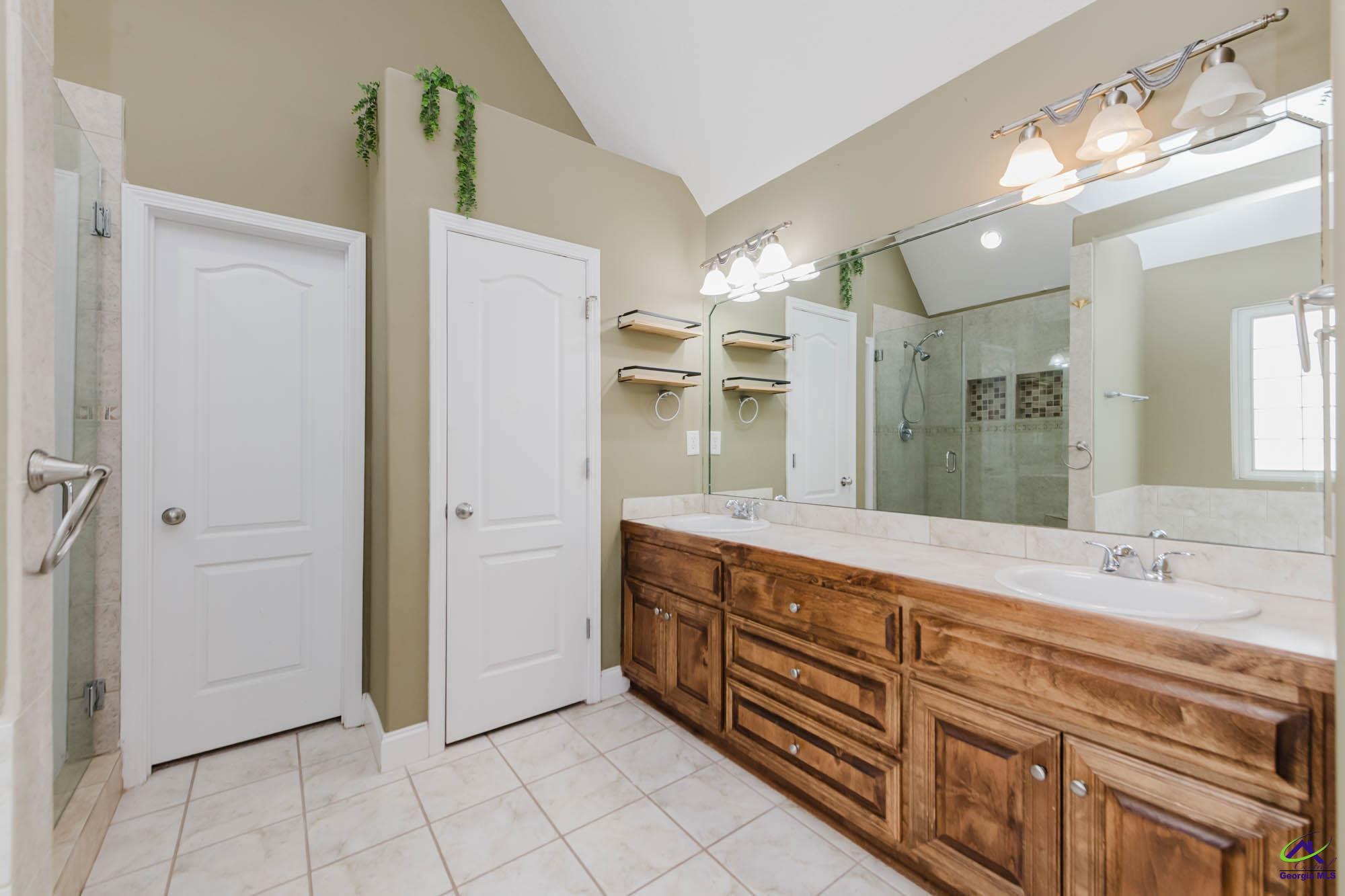 603 Woods Edge Way
