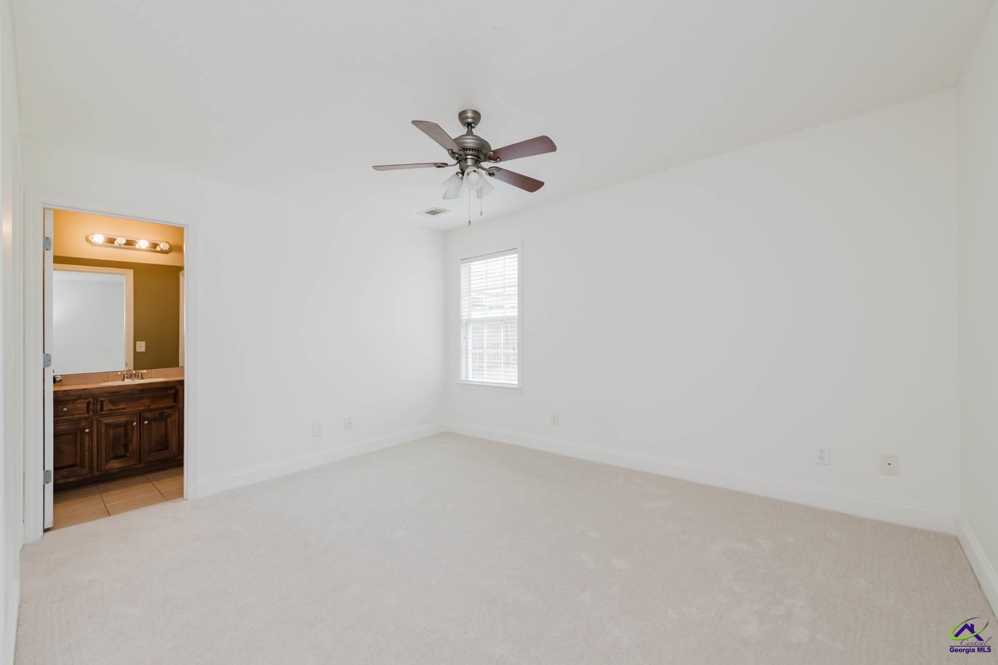 603 Woods Edge Way