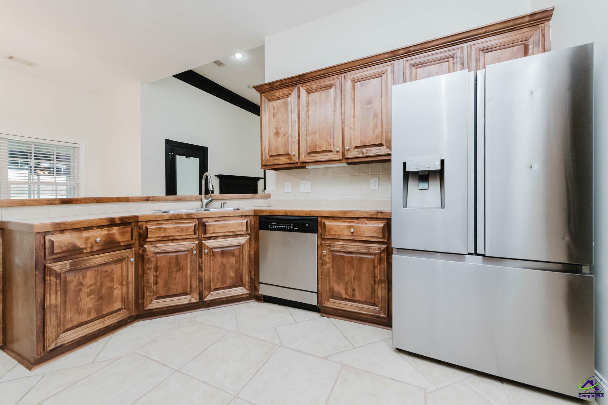 603 Woods Edge Way