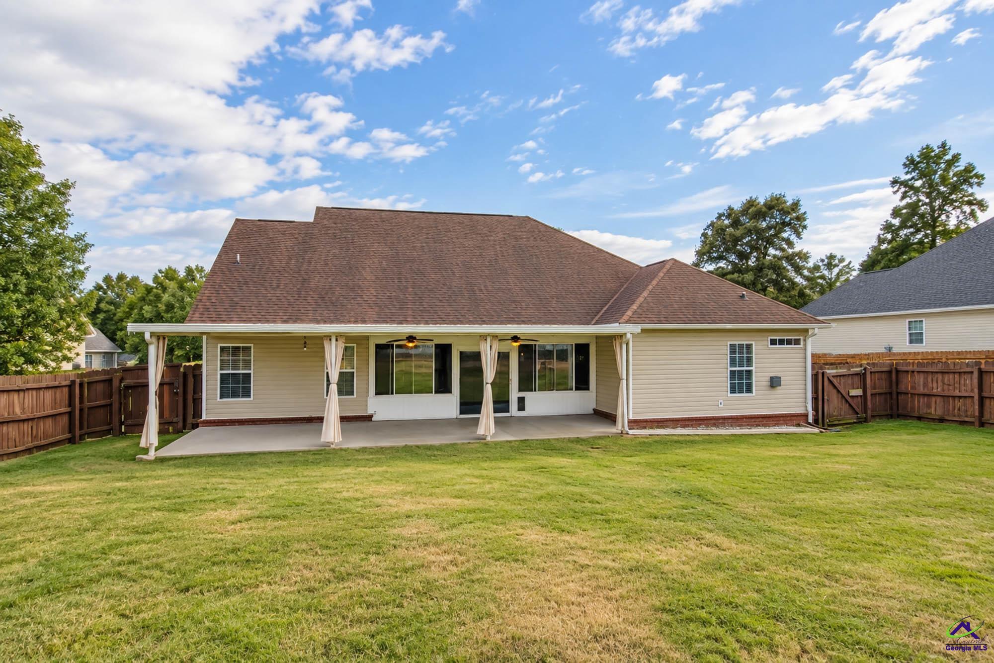 603 Woods Edge Way