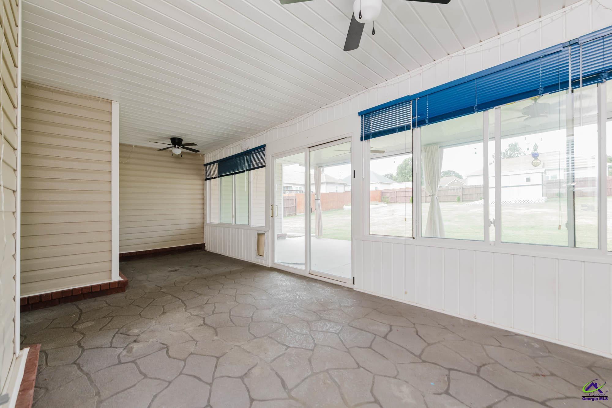603 Woods Edge Way