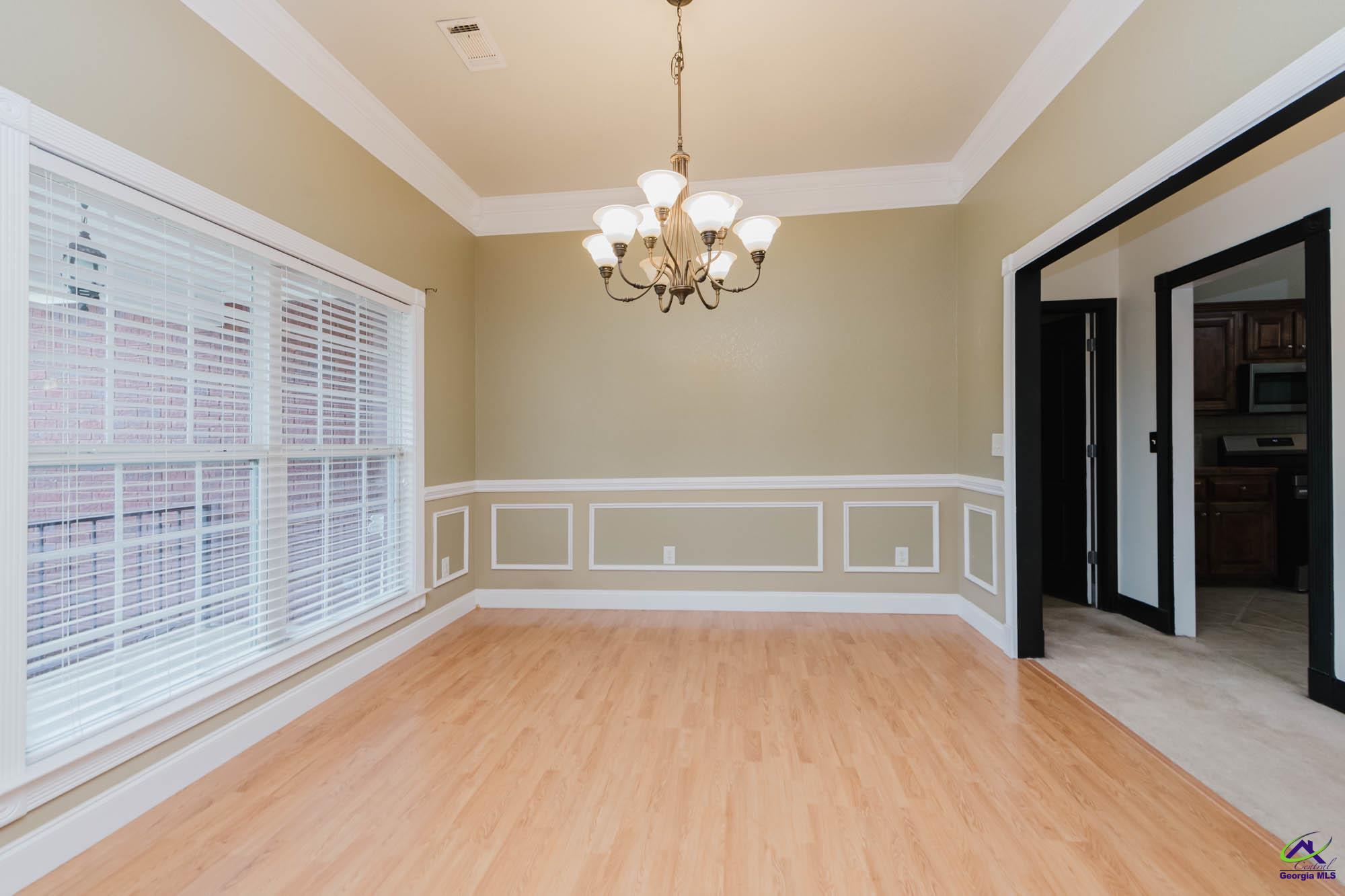 603 Woods Edge Way