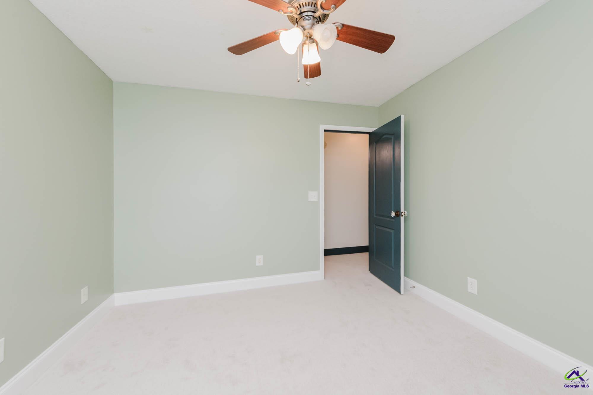 603 Woods Edge Way