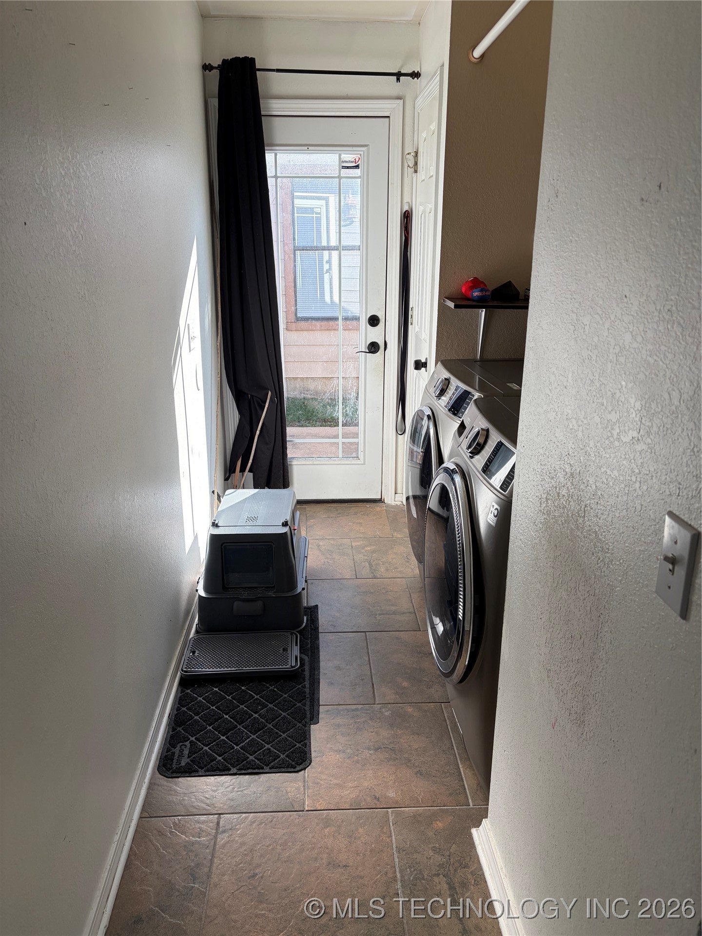 5620 S Vancouver Place