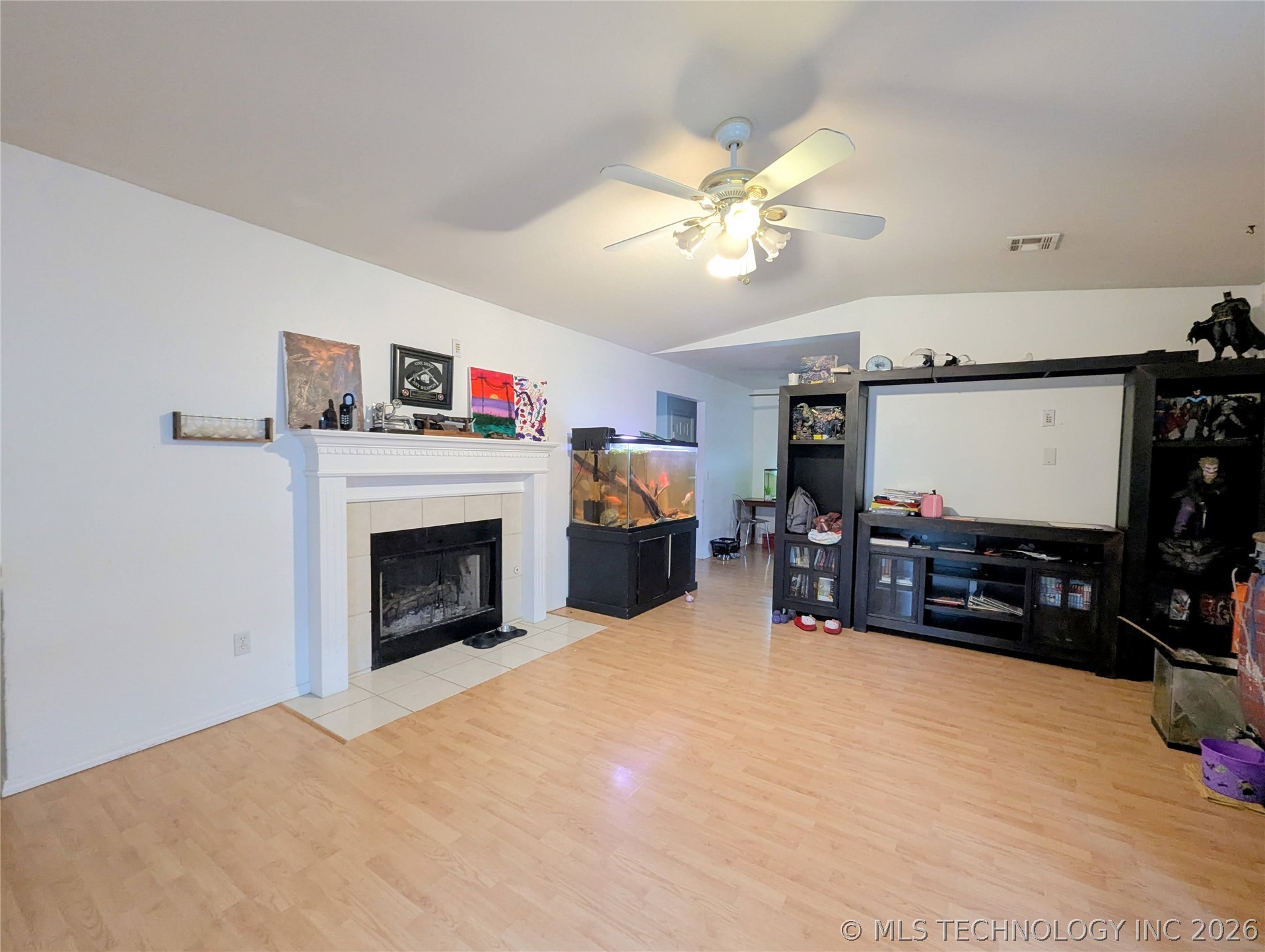 5620 S Vancouver Place