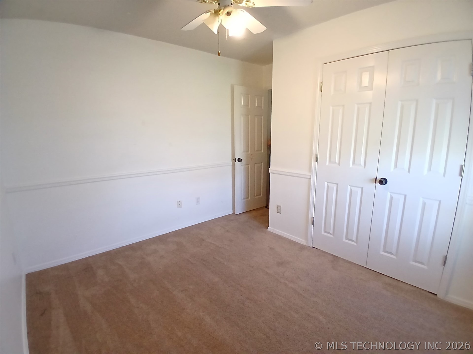 5620 S Vancouver Place