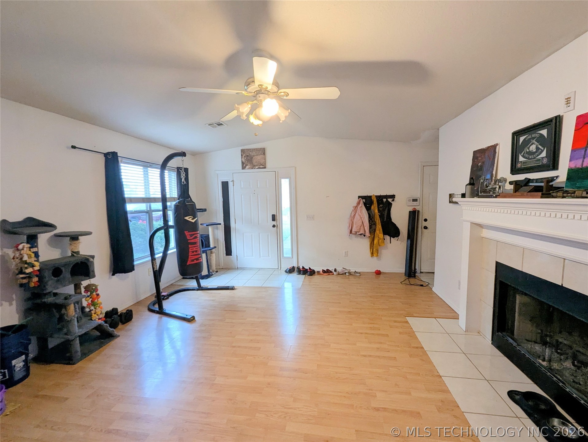 5620 S Vancouver Place