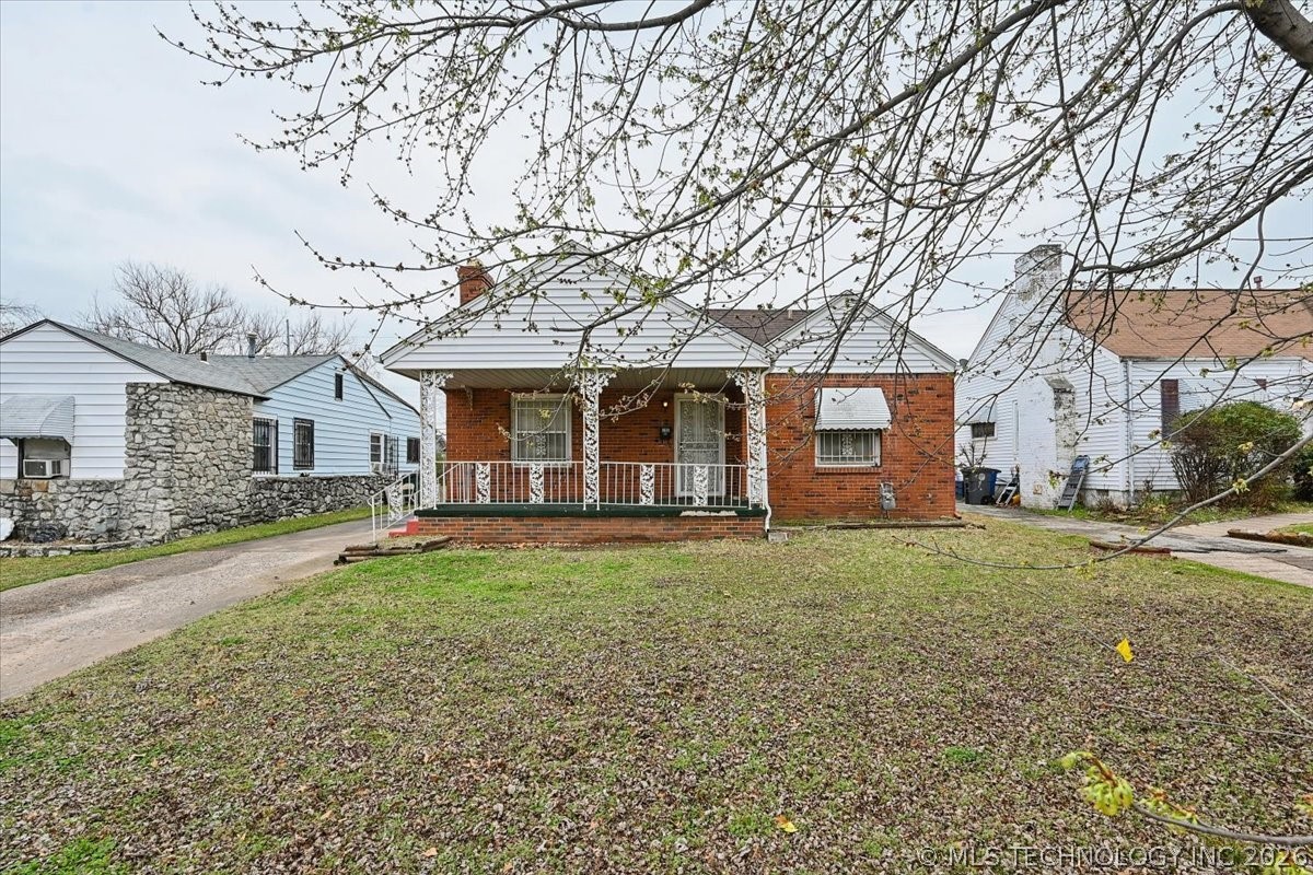 1611 N Boston Place