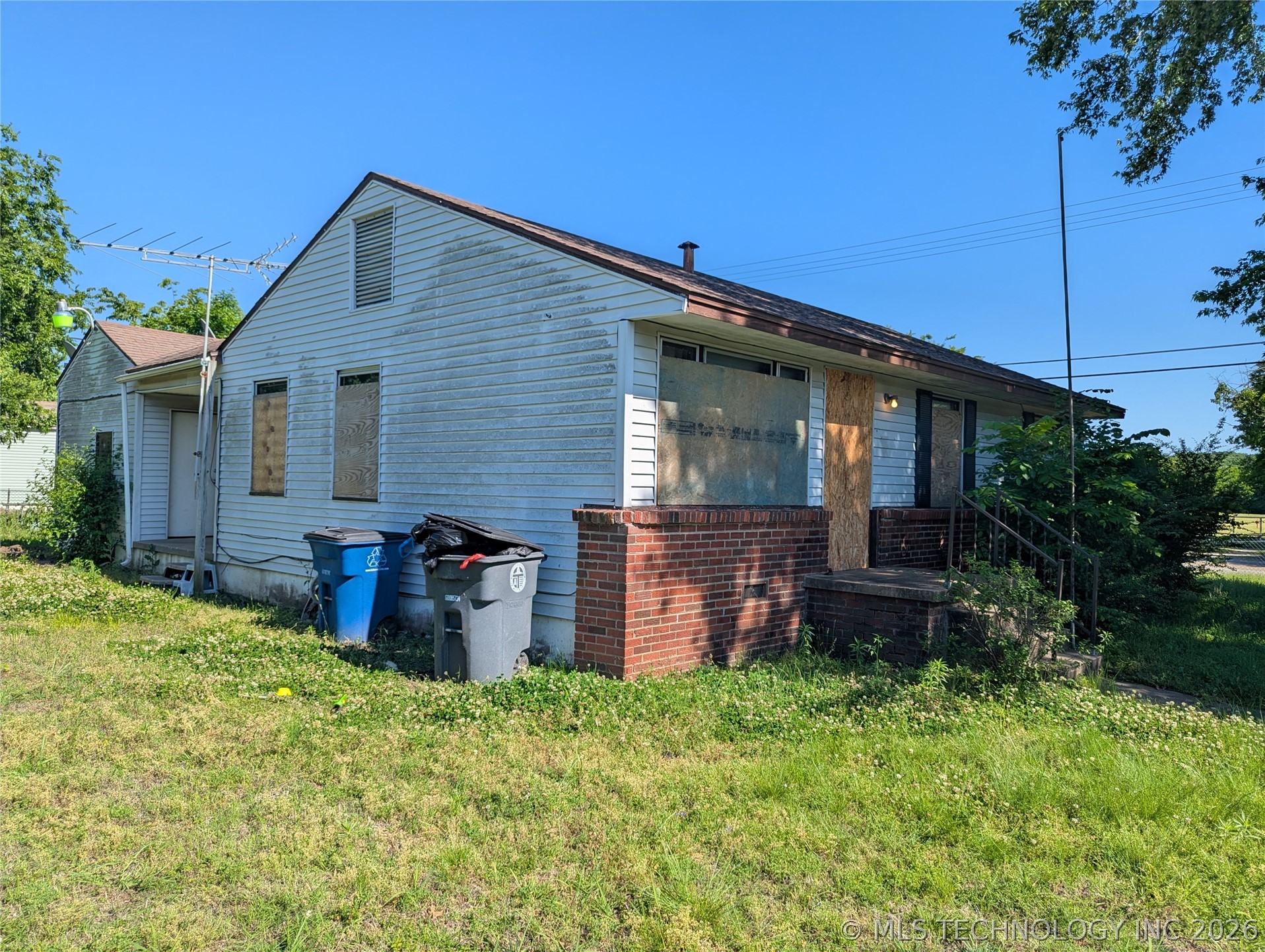 4605 N Denver Avenue