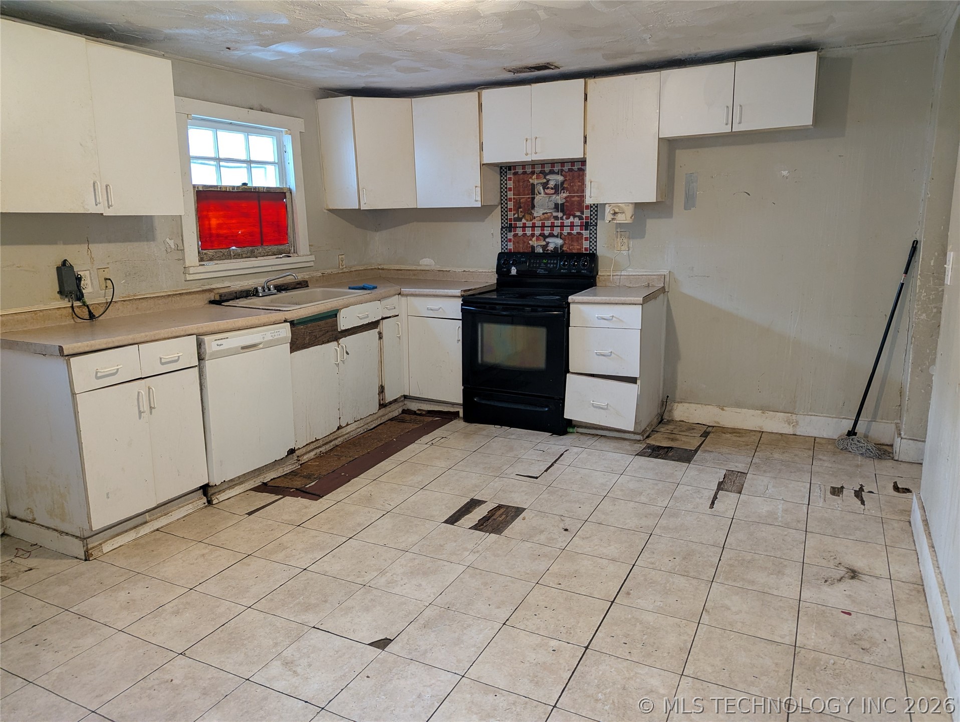 343 S Zunis Avenue