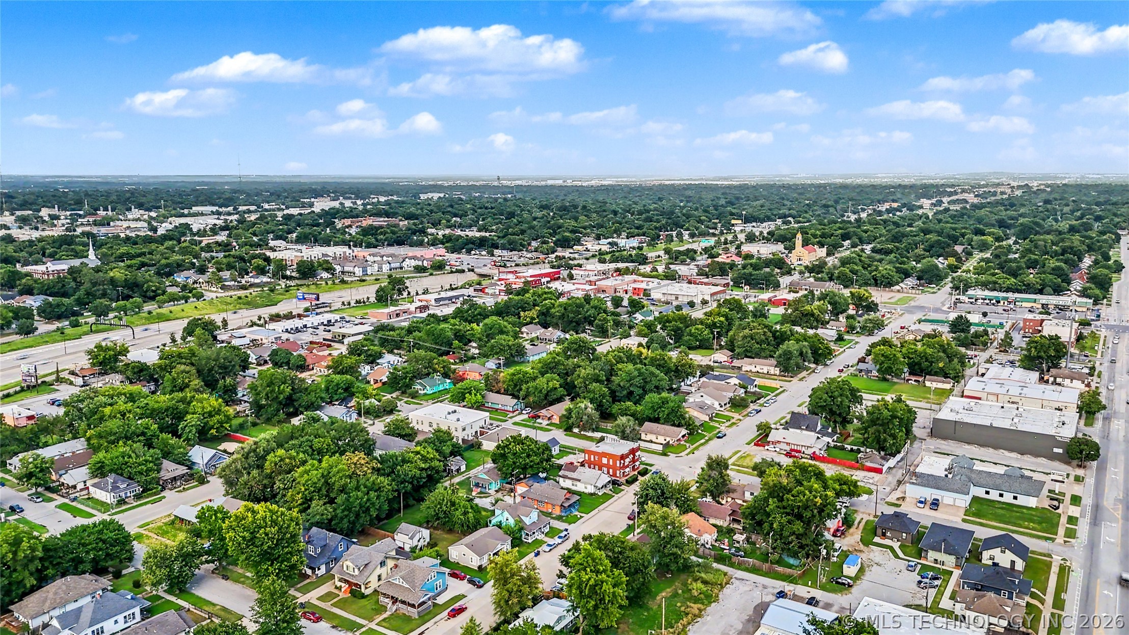 2015 E 2nd Street