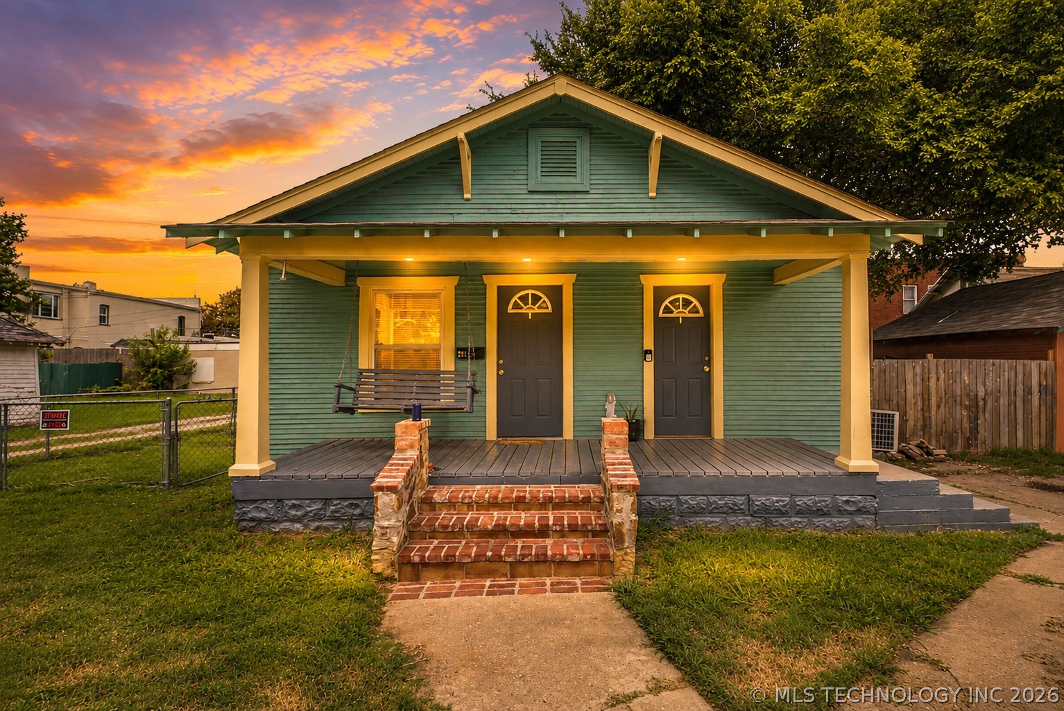 2015 E 2nd Street