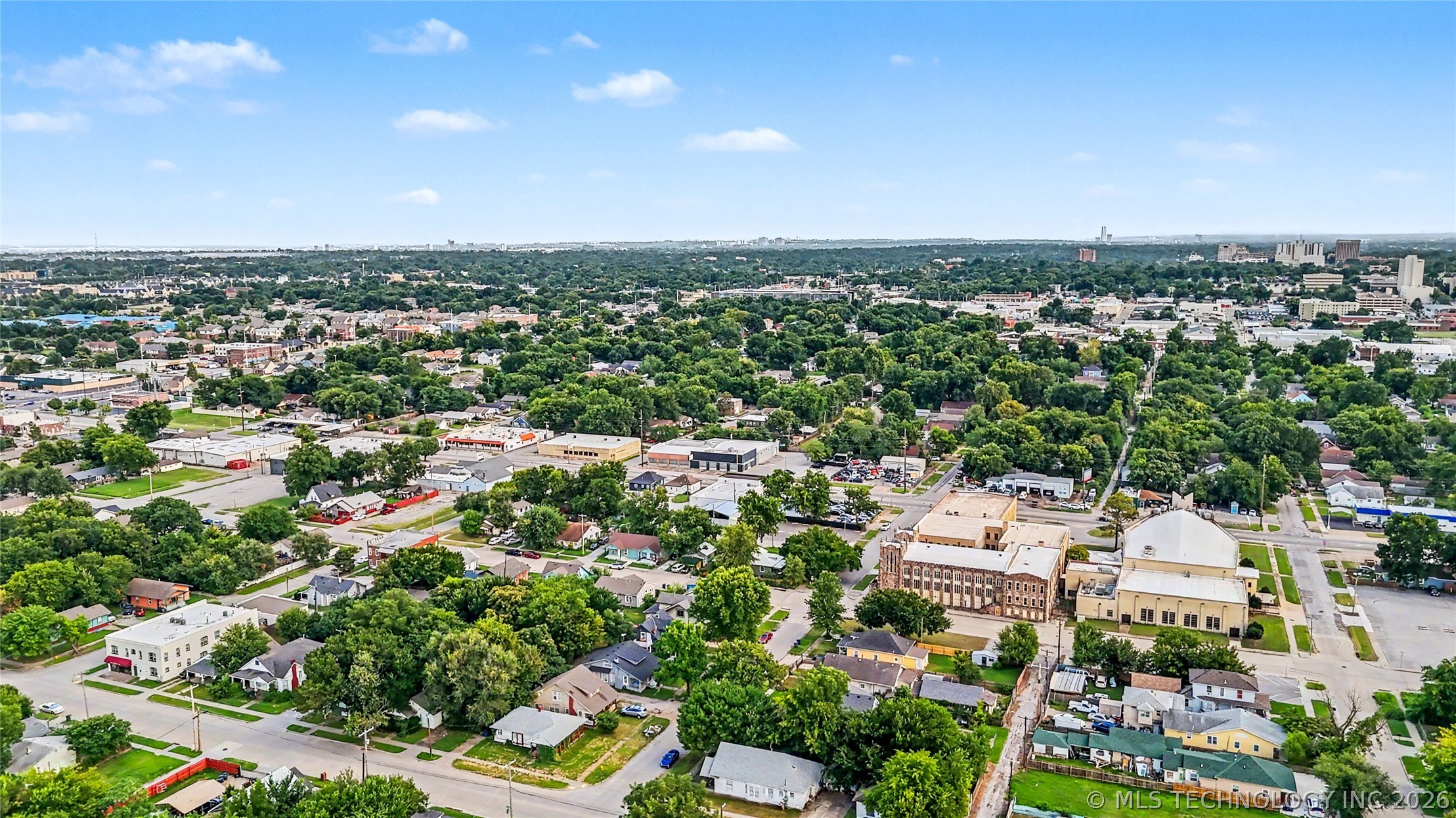 2015 E 2nd Street