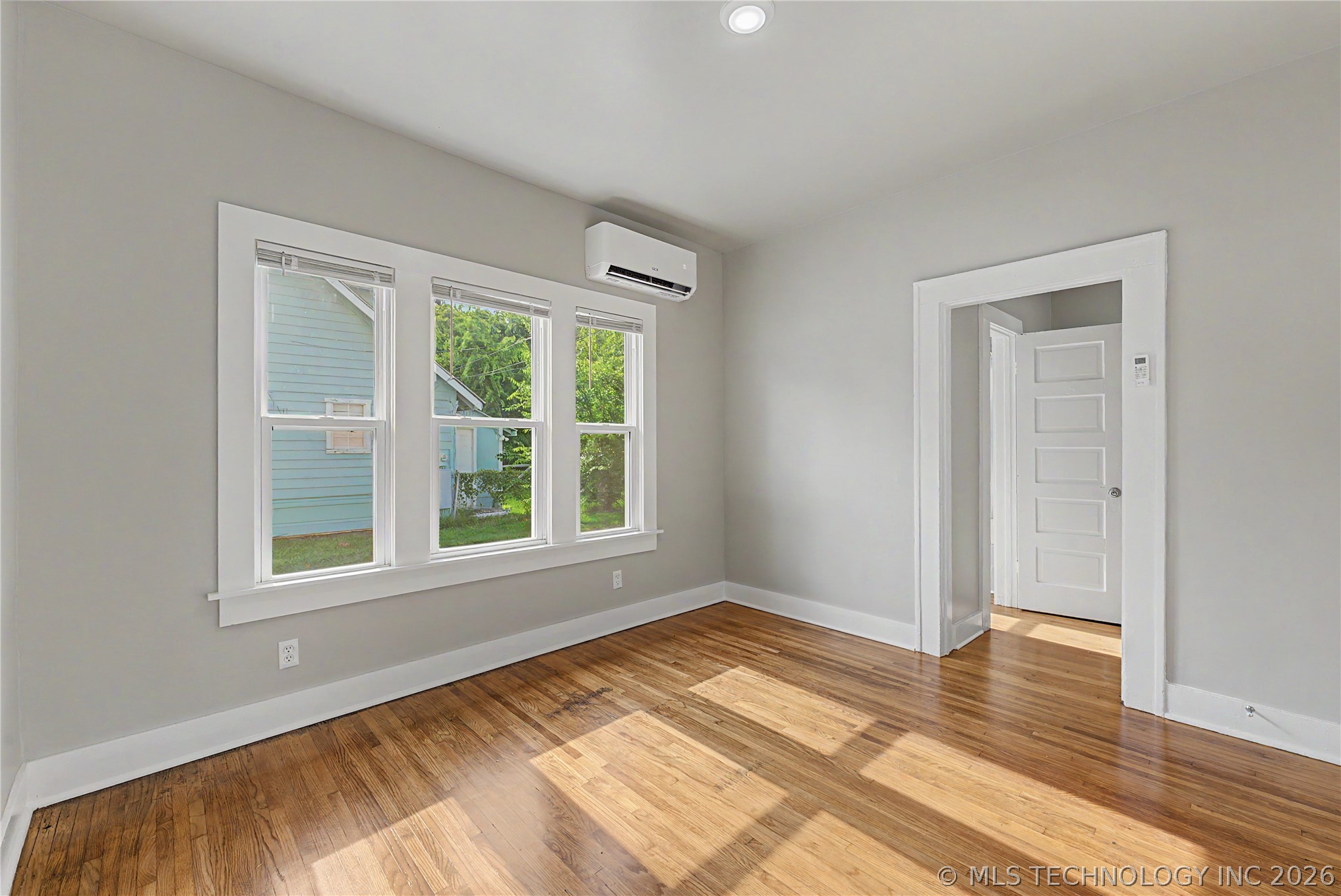 2015 E 2nd Street