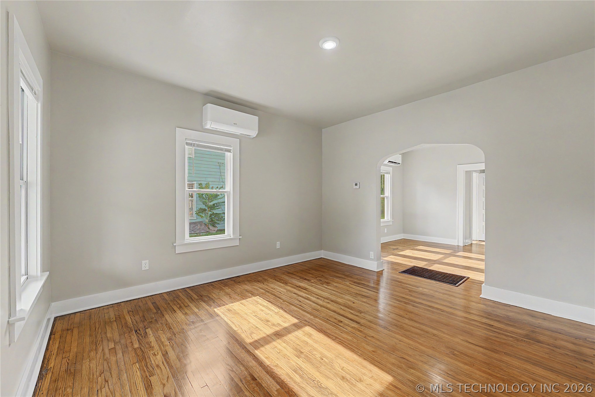 2015 E 2nd Street
