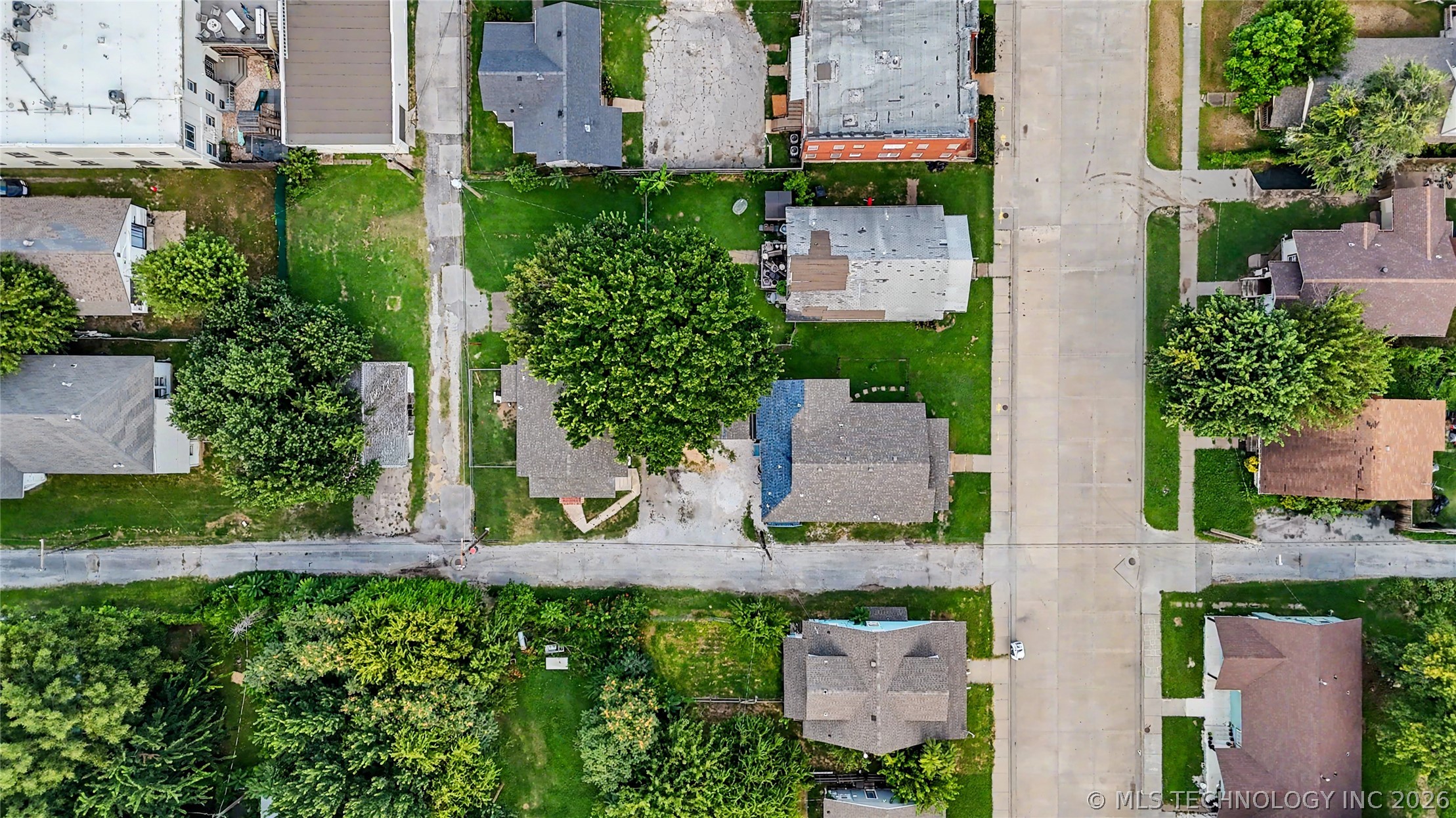 2015 E 2nd Street