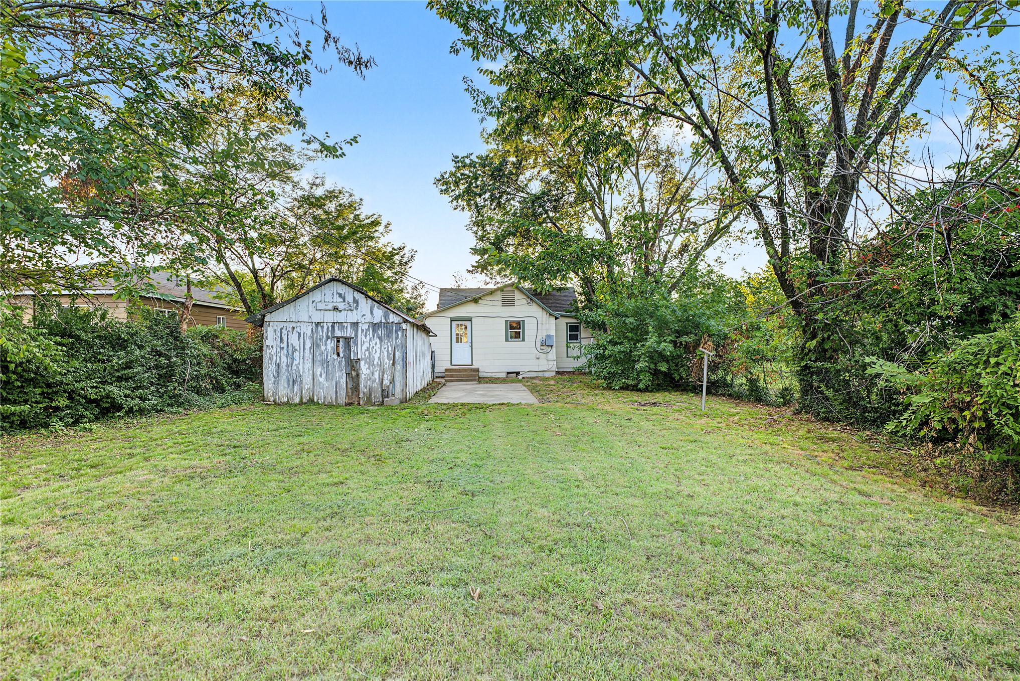 126 N Seminole Avenue