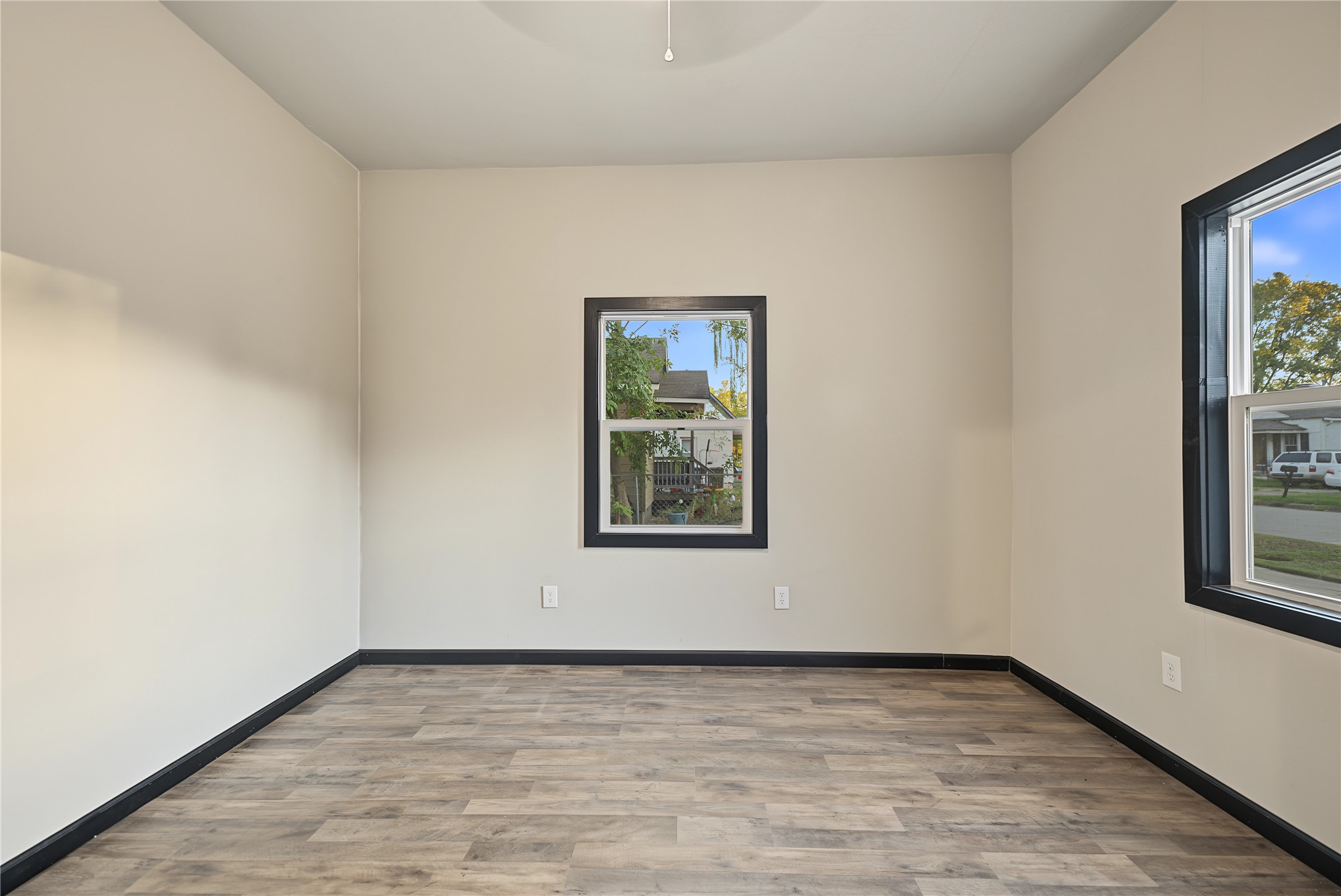 126 N Seminole Avenue