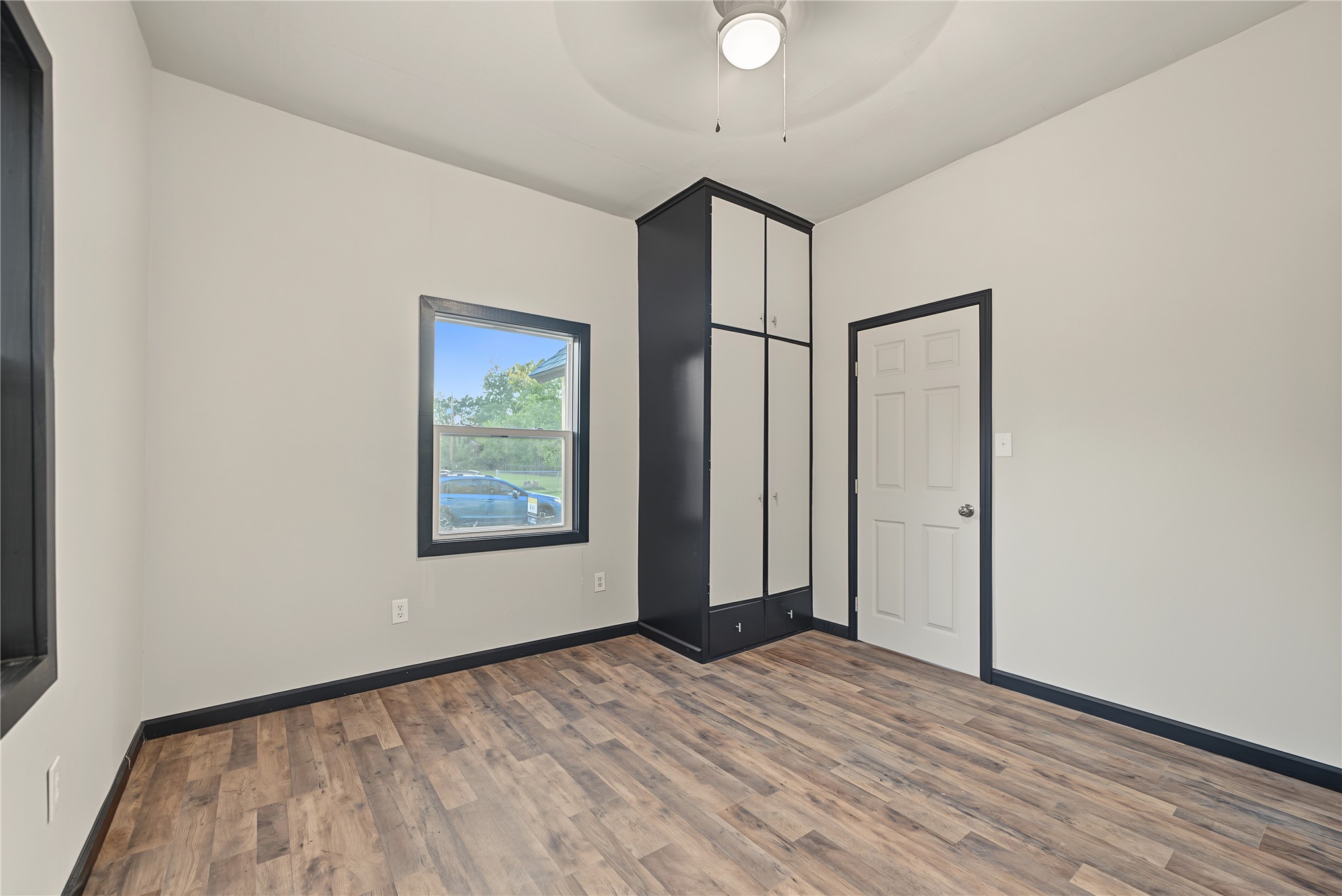 126 N Seminole Avenue