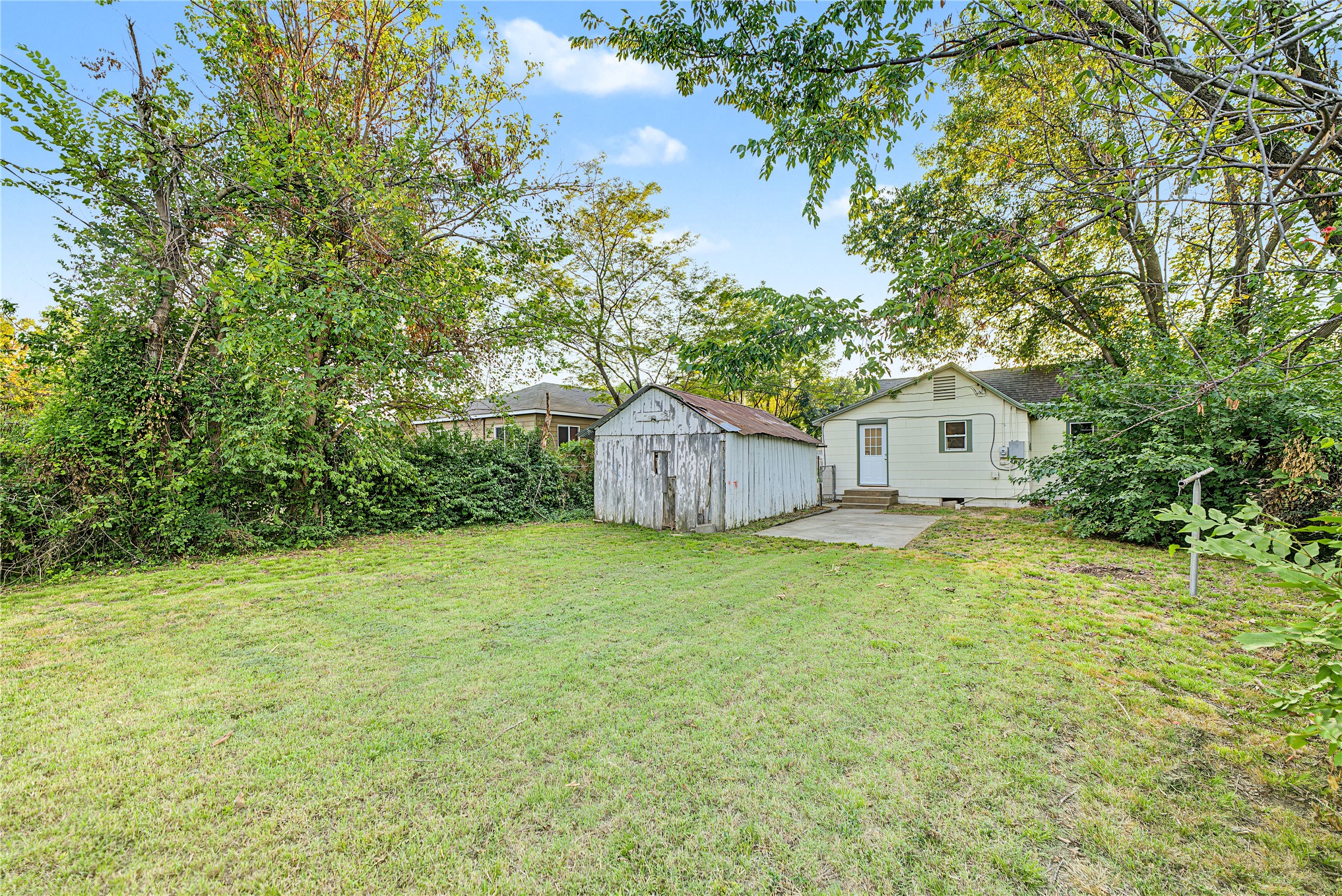 126 N Seminole Avenue