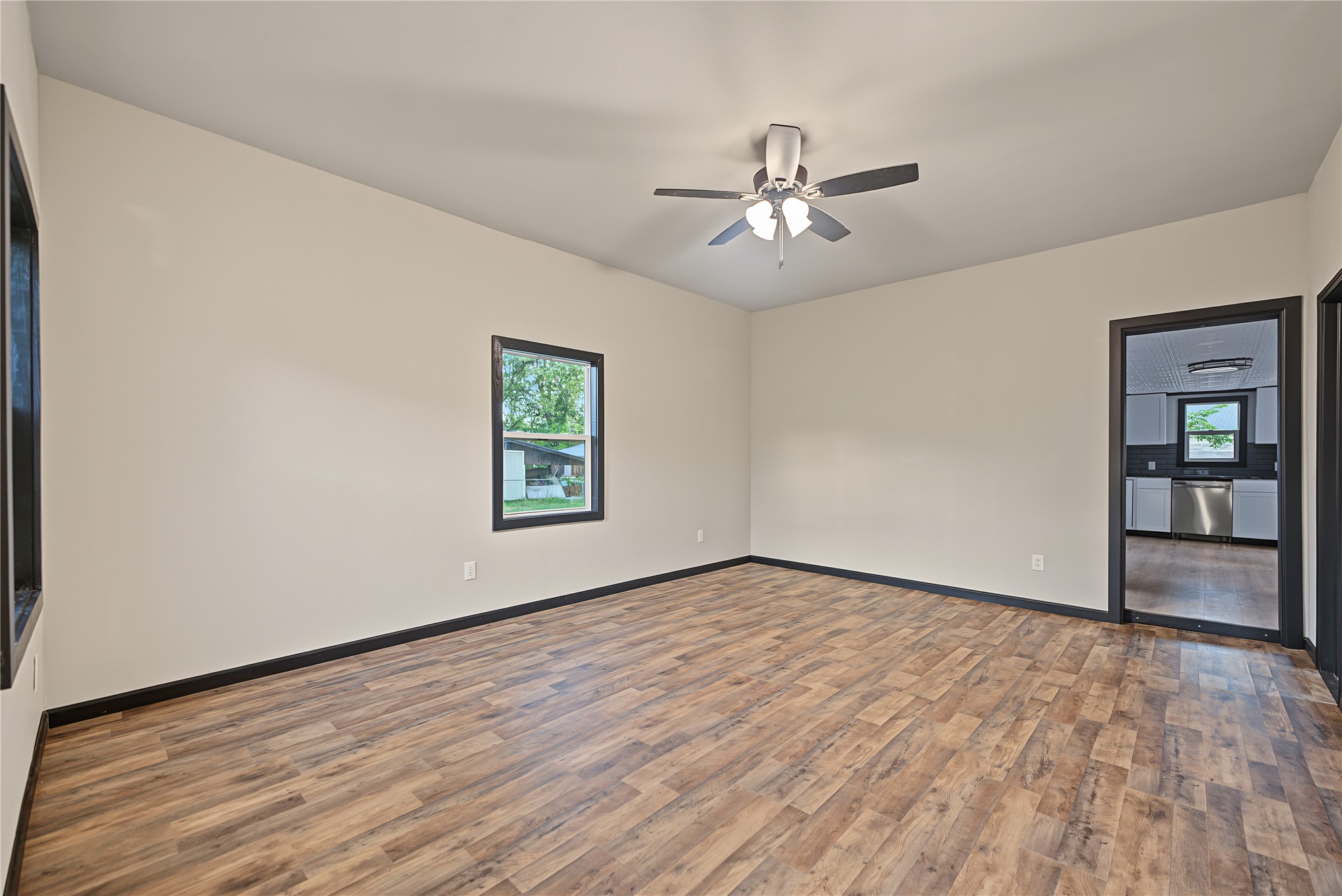 126 N Seminole Avenue