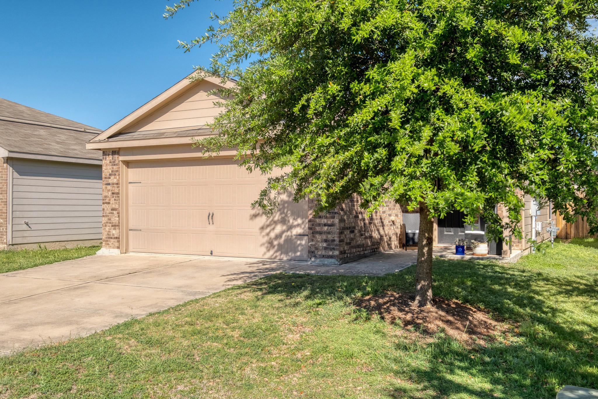 1436 Breanna LN