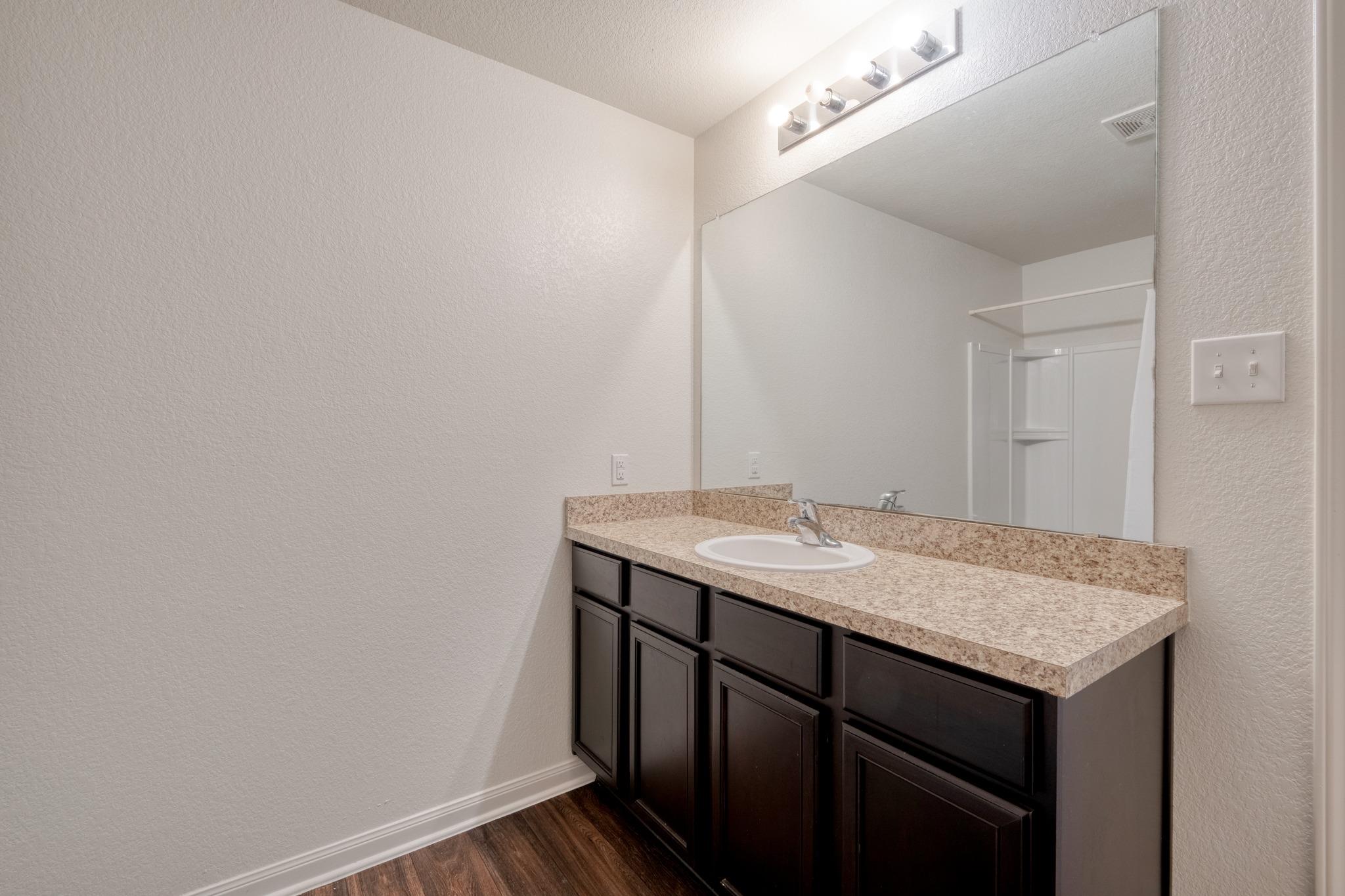 1436 Breanna LN