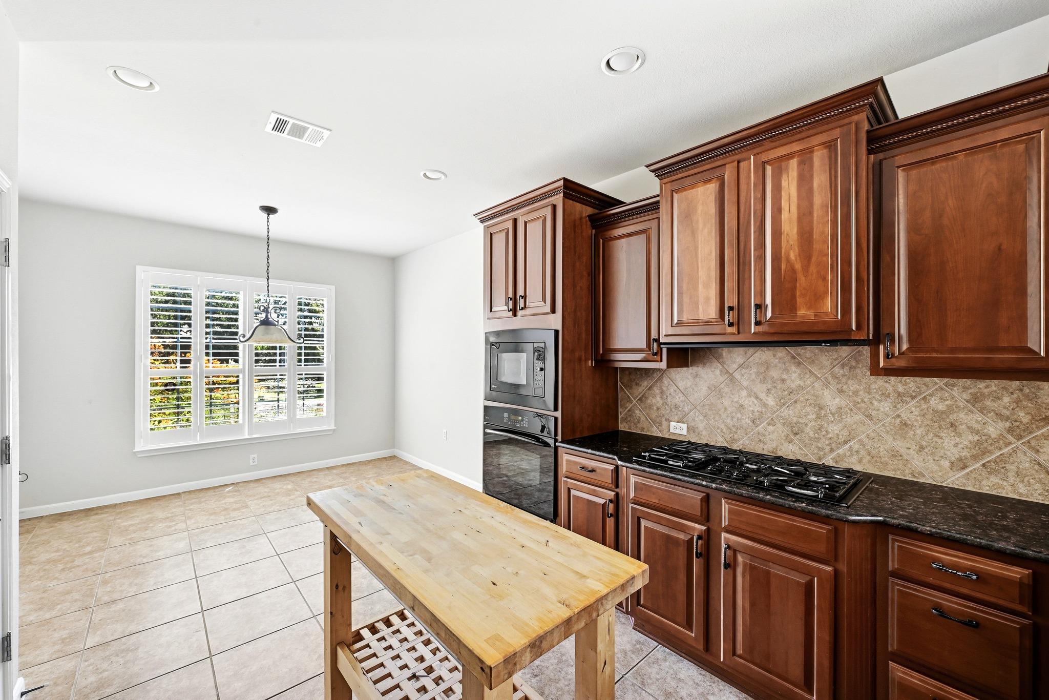 321 Fieldstone DR