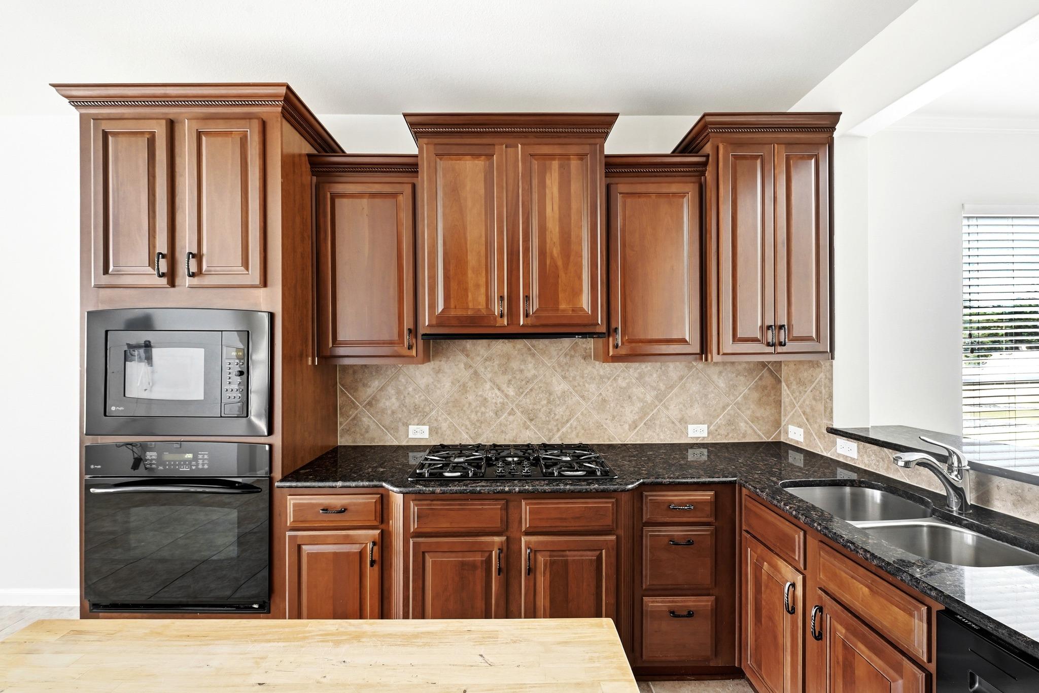 321 Fieldstone DR