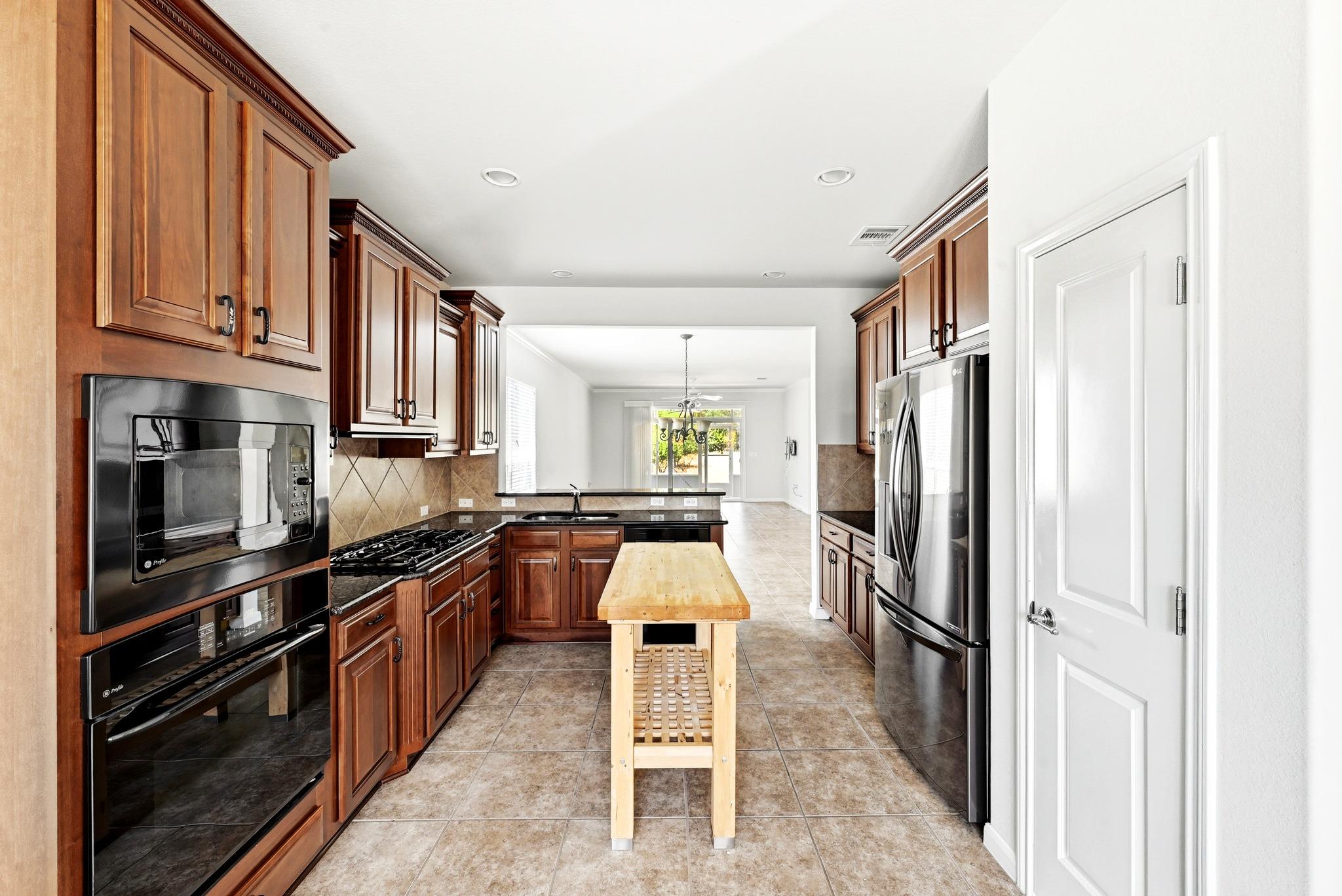 321 Fieldstone DR