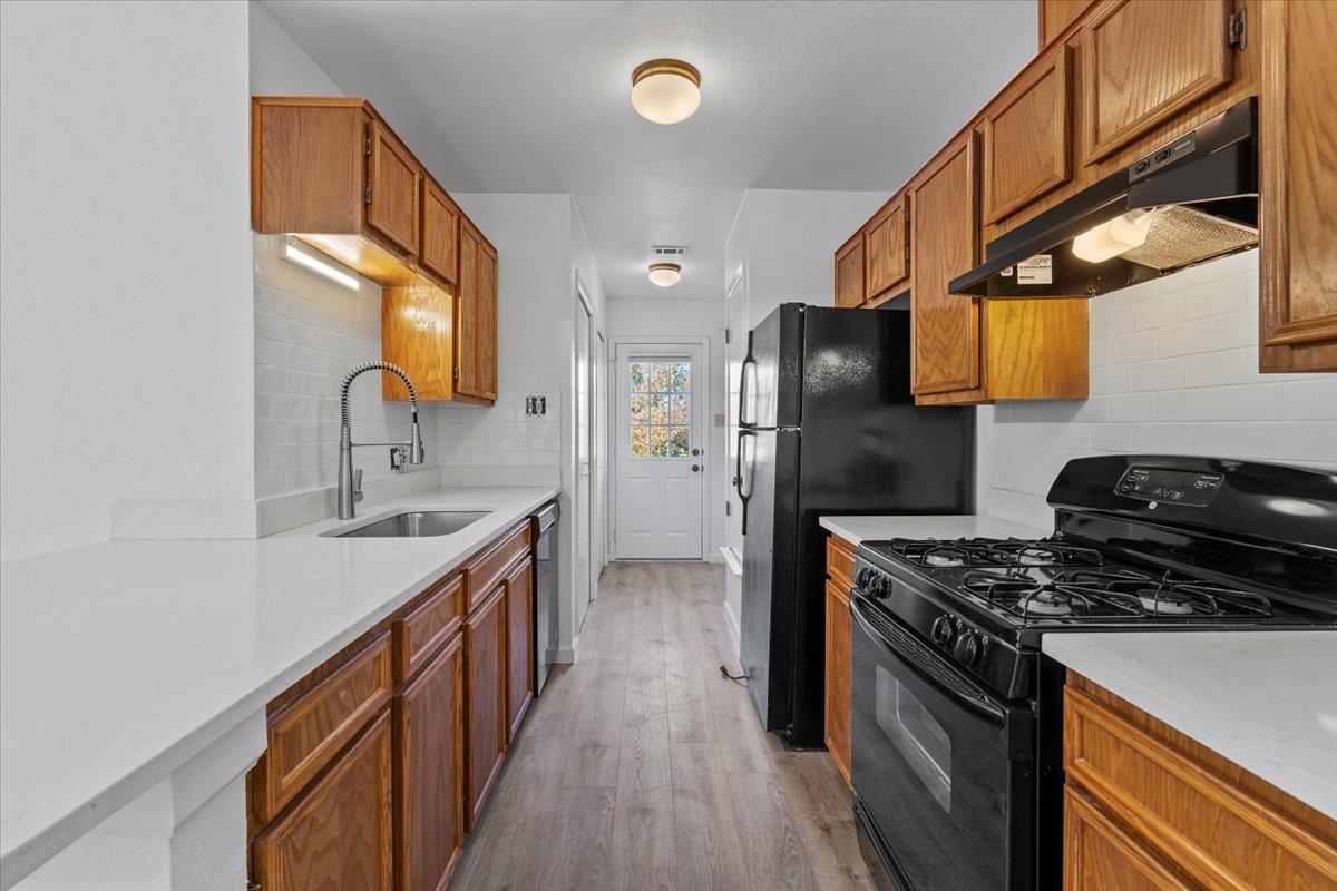 1312 Zephyr LN