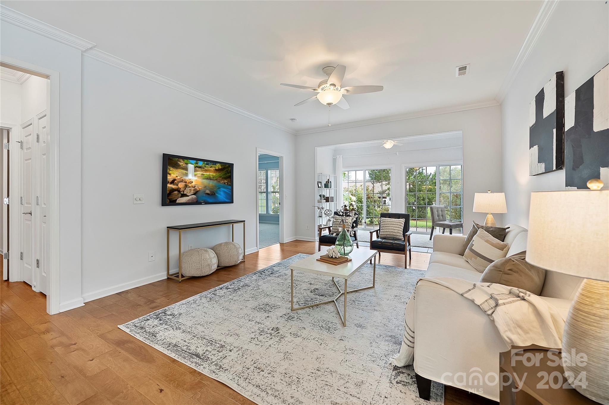 7024 Great Smoky Place
