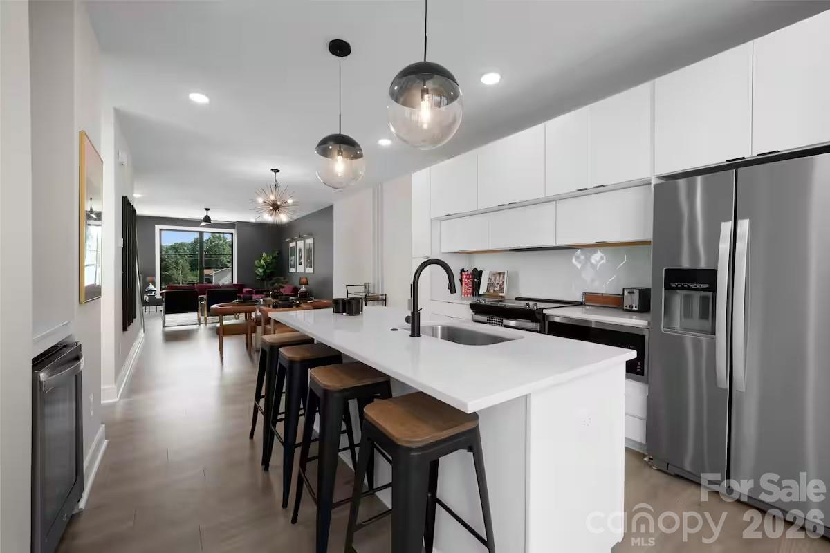 223 Freeland Lane