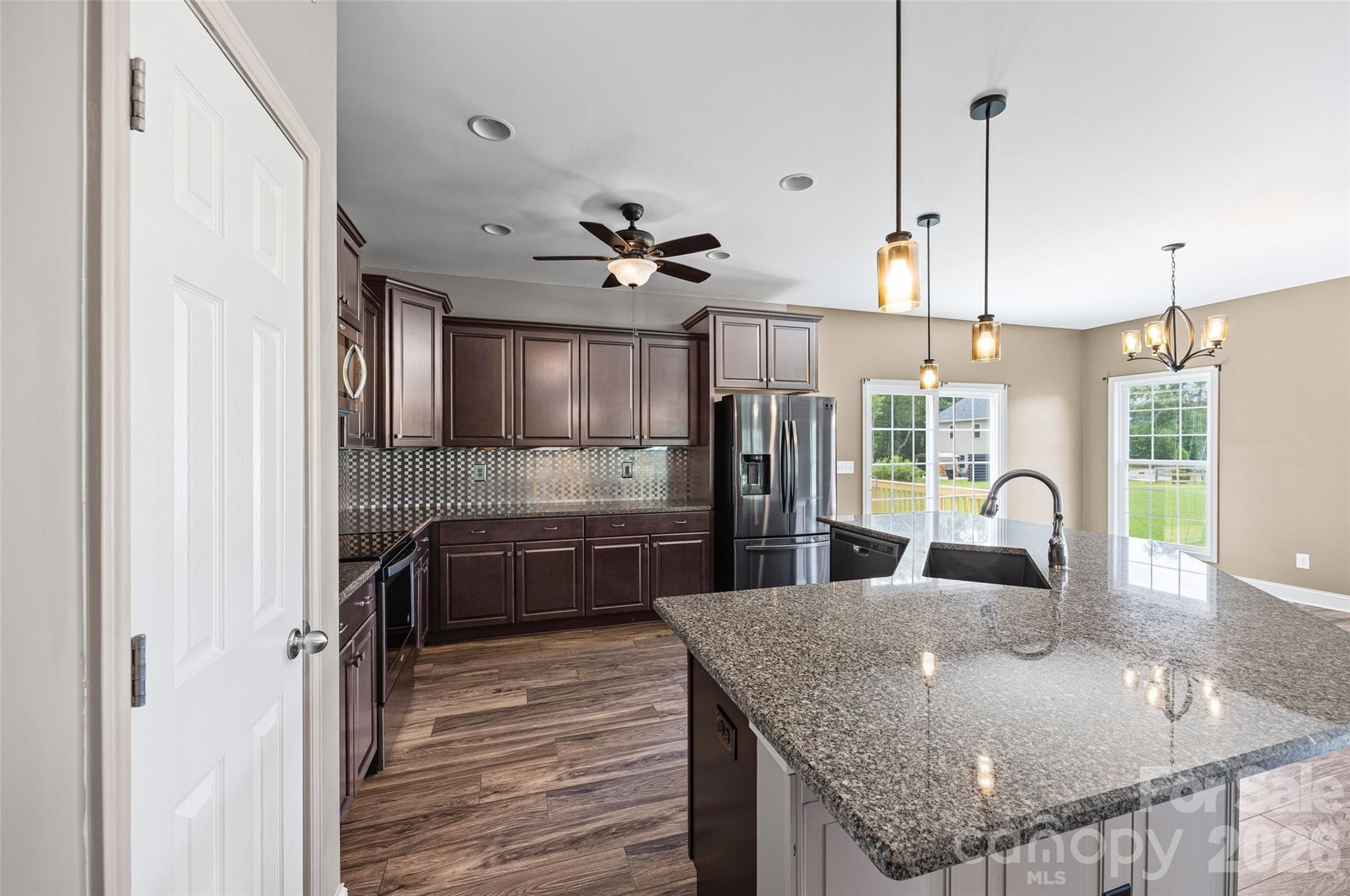 6211 Griffith Road