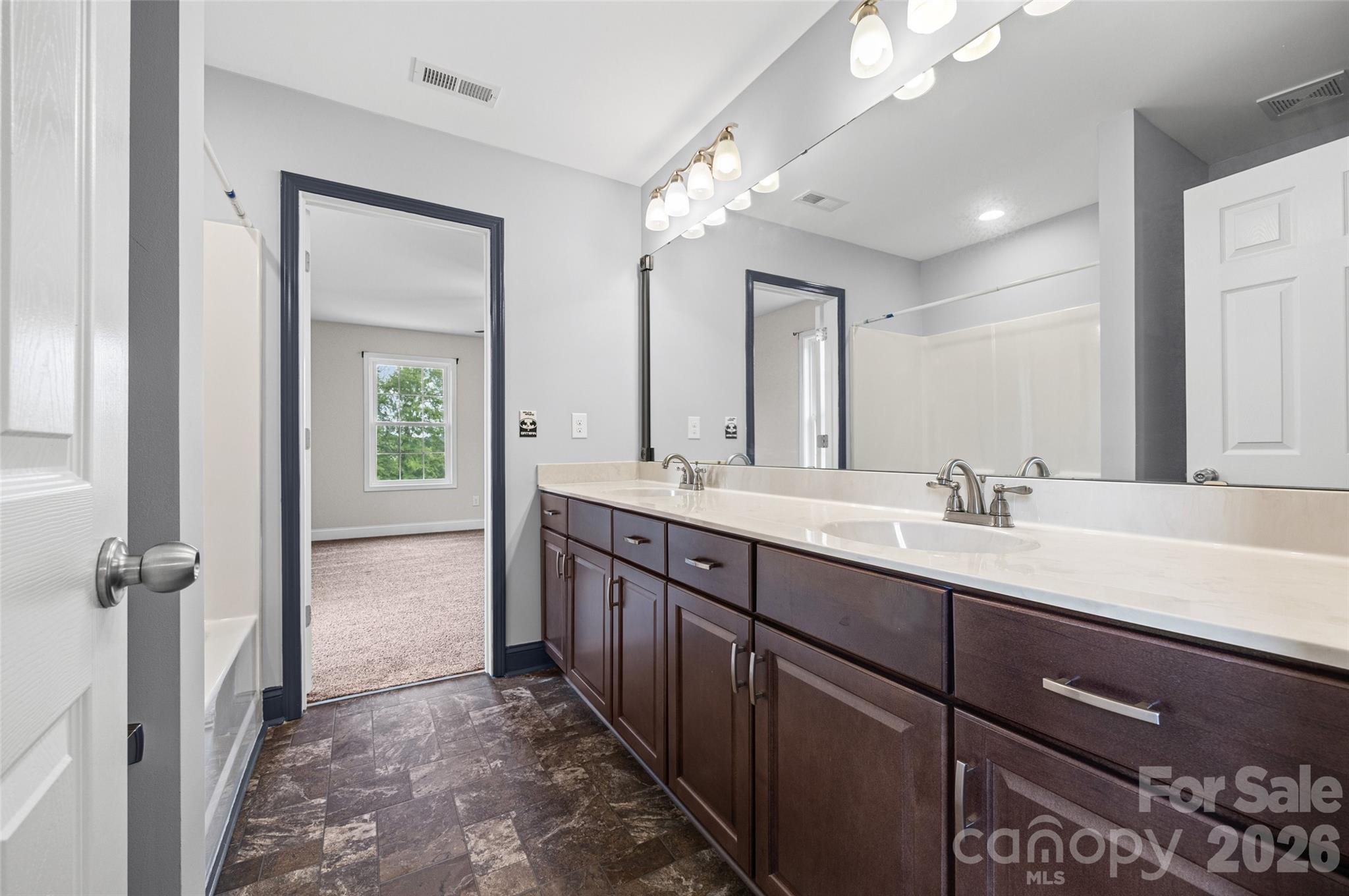 6211 Griffith Road