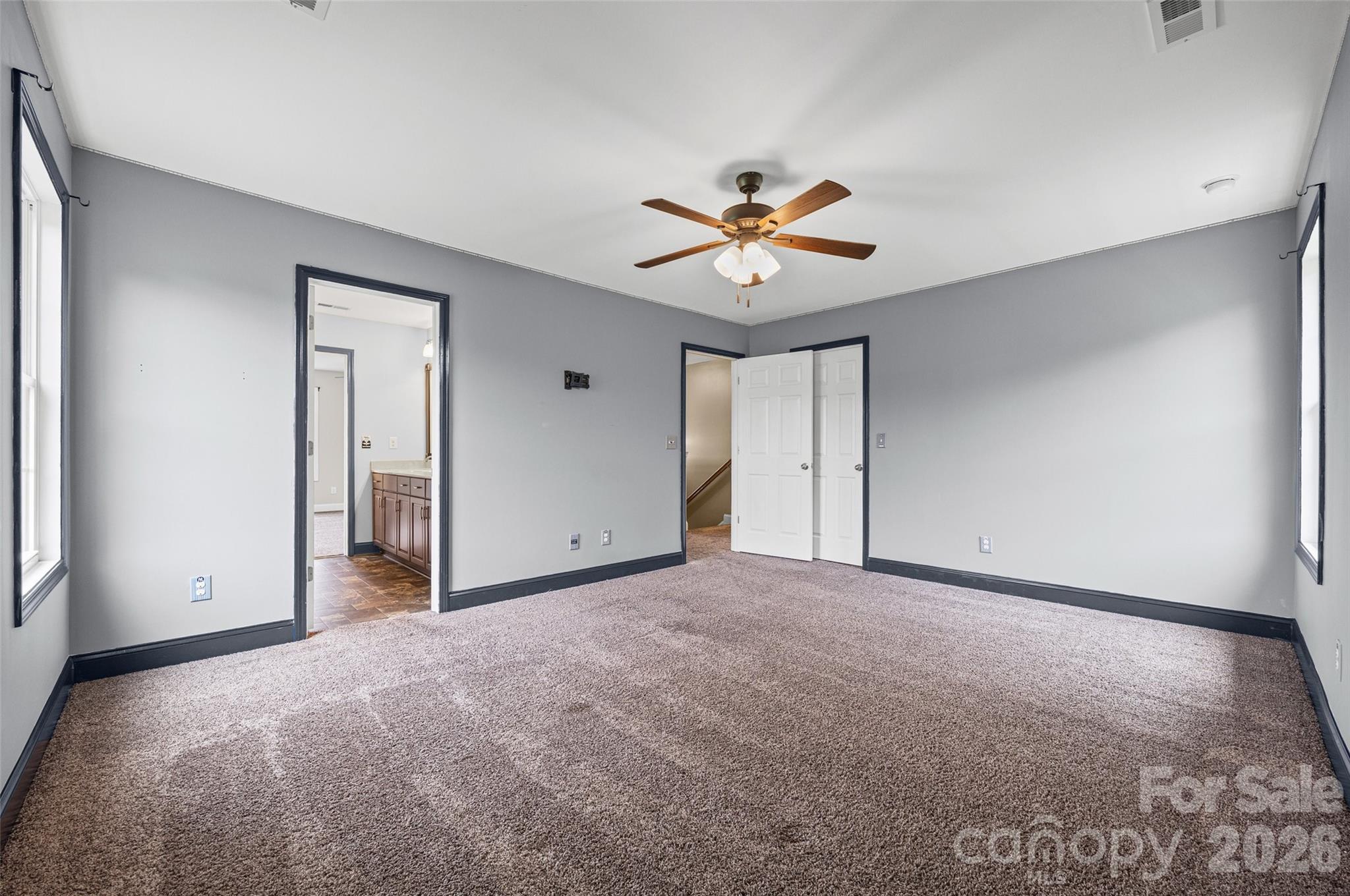 6211 Griffith Road
