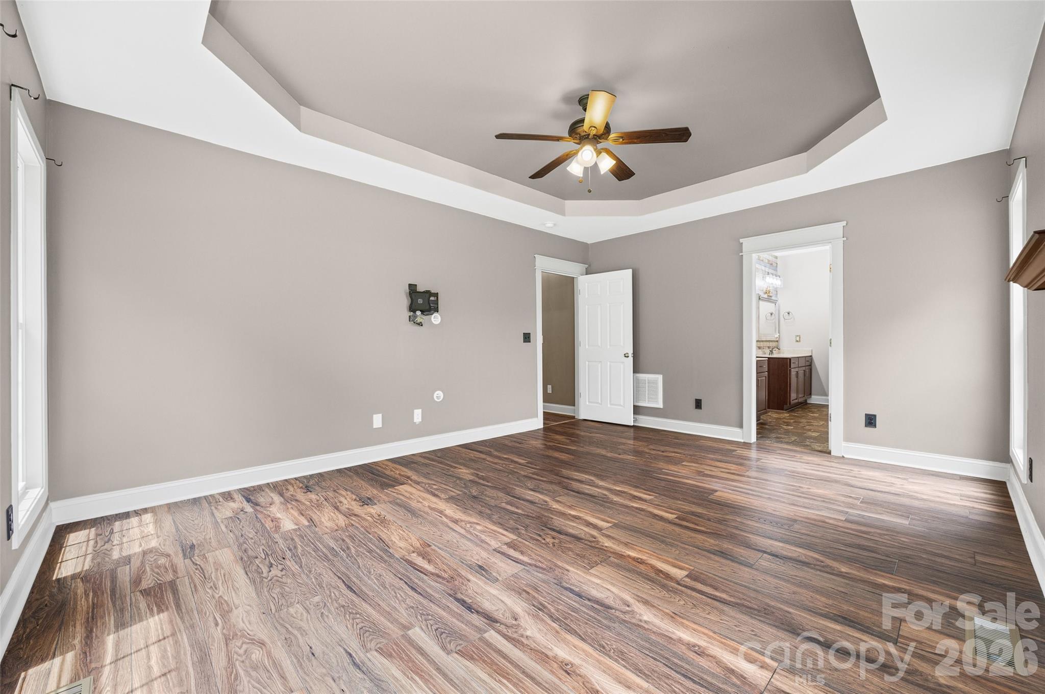 6211 Griffith Road