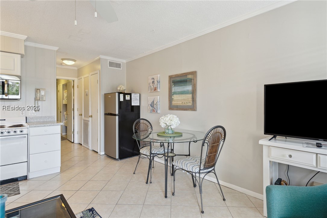 40 Folly Field Road Unit: B240