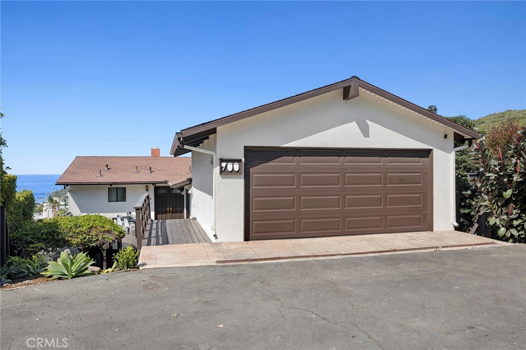 700 Temple Hills Drive