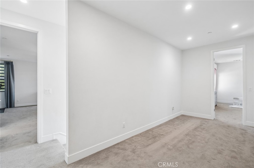 163 Flower Street B