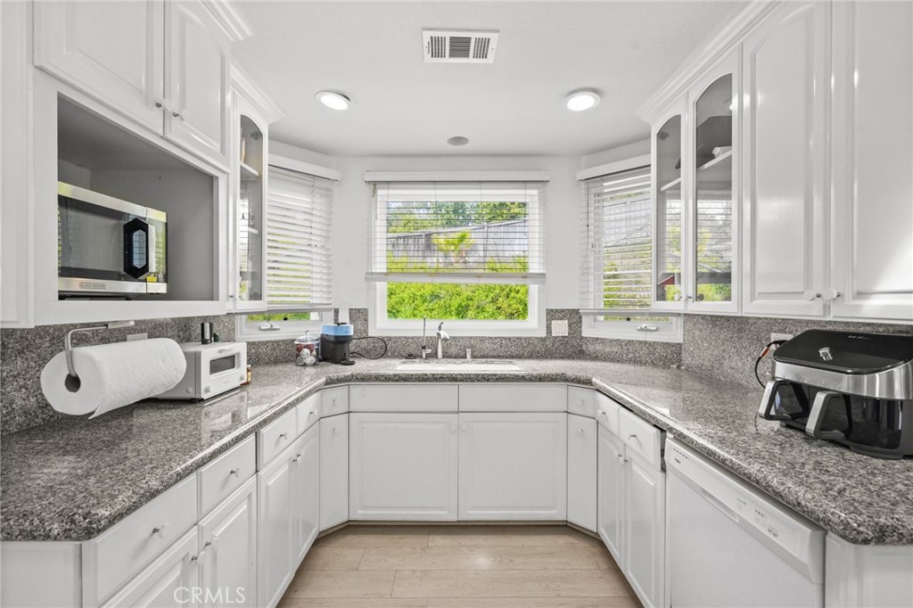 10392 Shadyridge Drive