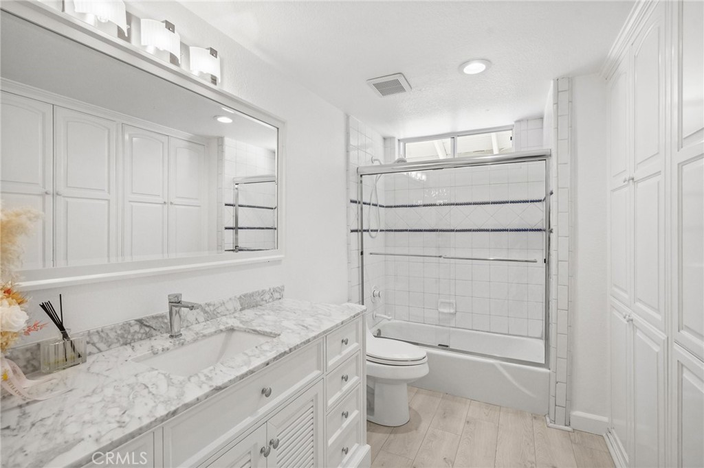 10392 Shadyridge Drive