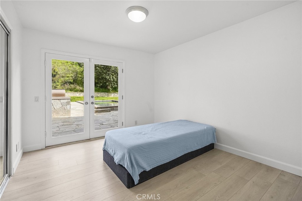 10392 Shadyridge Drive