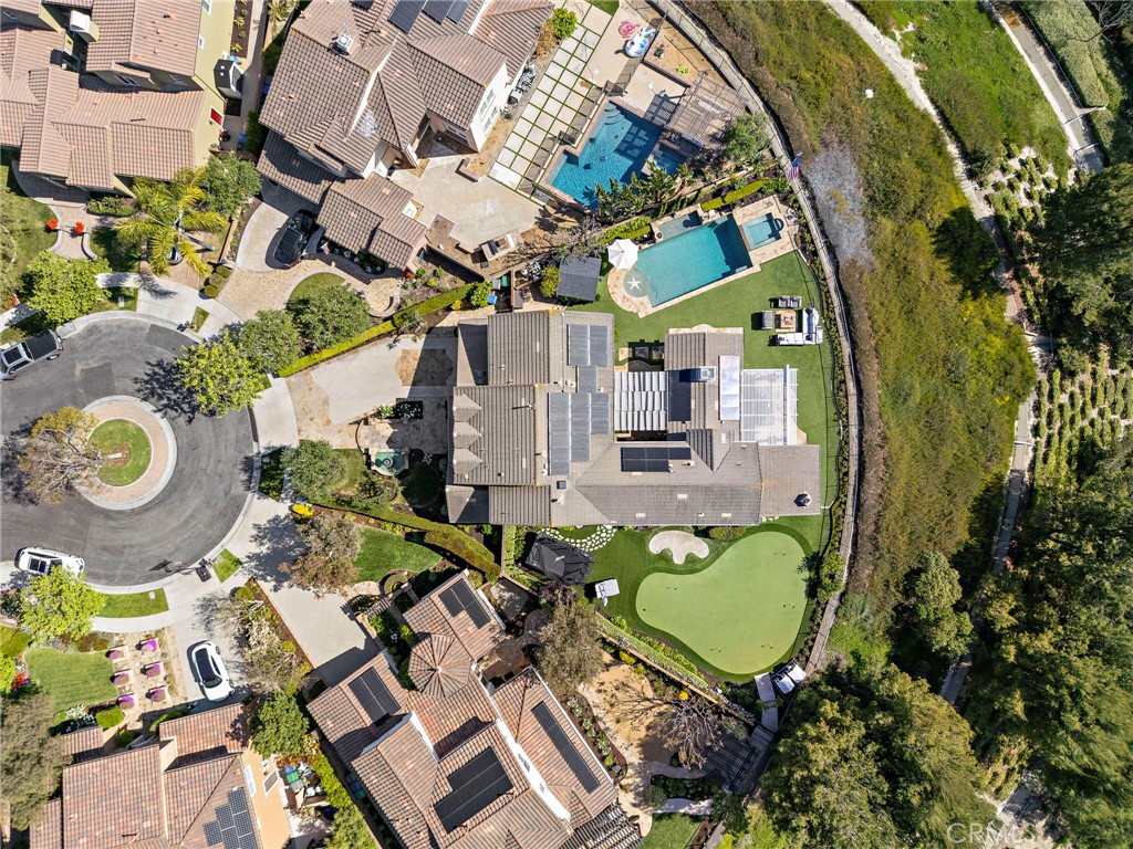 17 Christopher Street