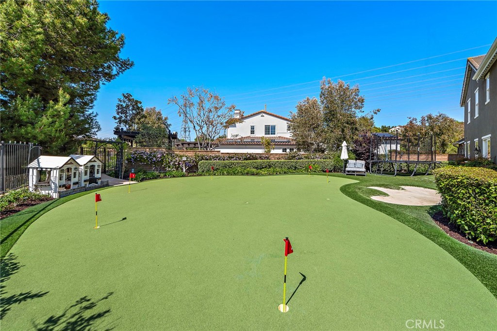 17 Christopher Street