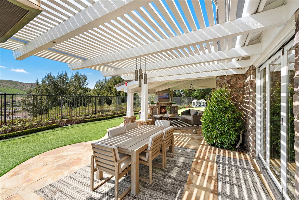 17 Christopher Street