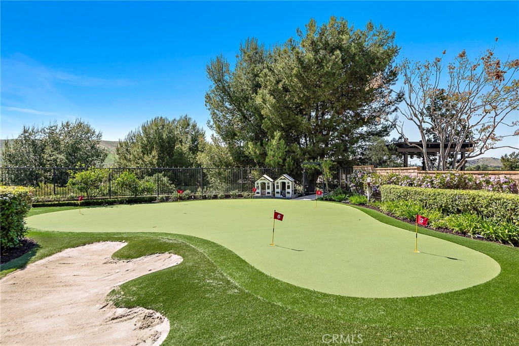 17 Christopher Street