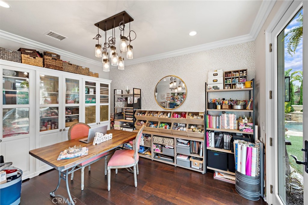 17 Christopher Street