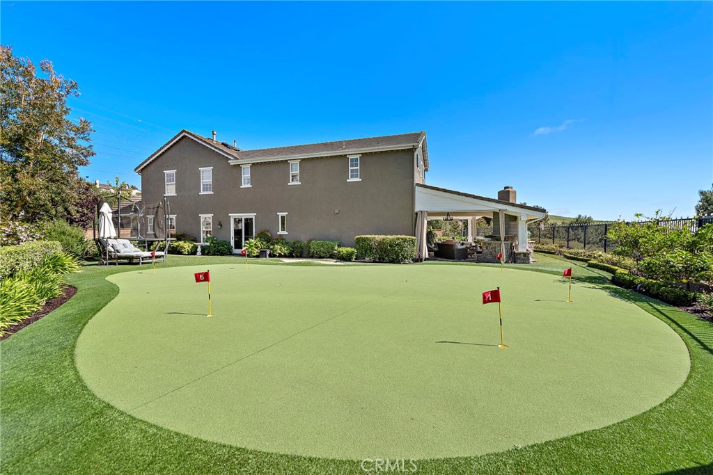 17 Christopher Street